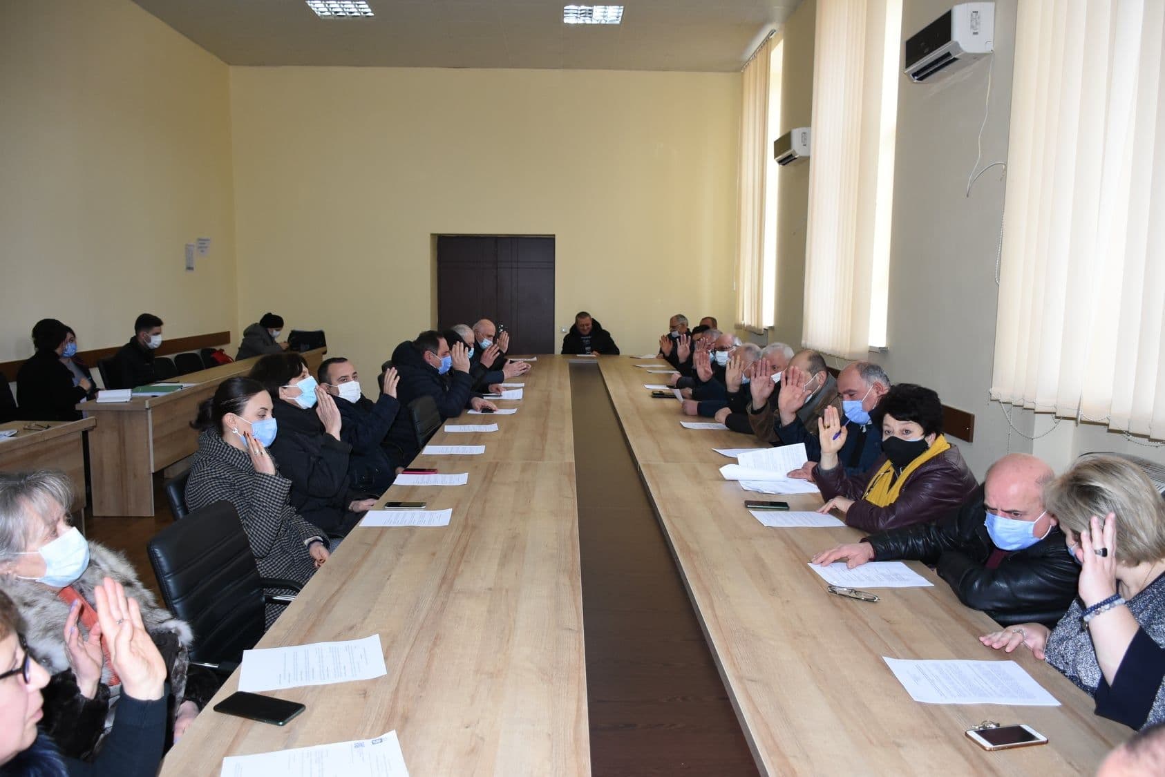 რისთვის იღებენ ანაზღაურებას იმერეთის საკრებულოს წევრები